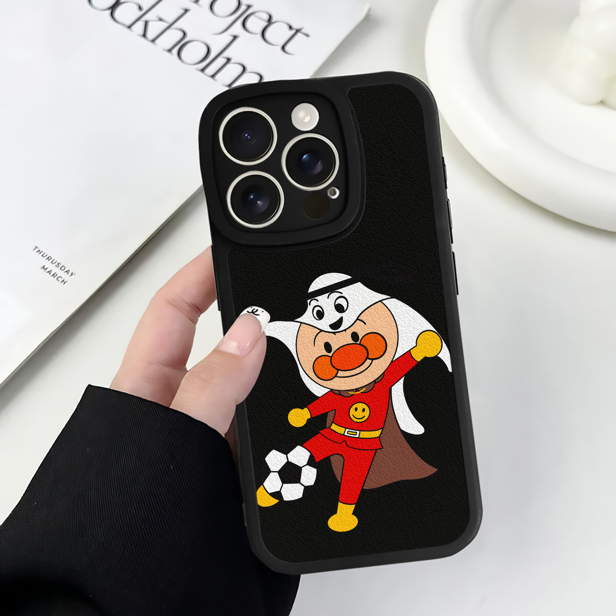 （画像用） アンパンマン Anpanman 【iPhone 16シリーズ対応】シリコンスマホケース（レザー調） 材質：シリコン